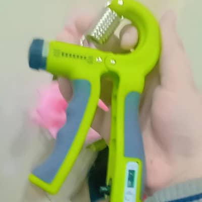 It's a good hand griper 