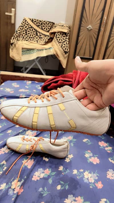 Levis shoes football