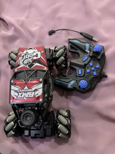 Powerful 4x4 drive RC stunt car in excellent condition.