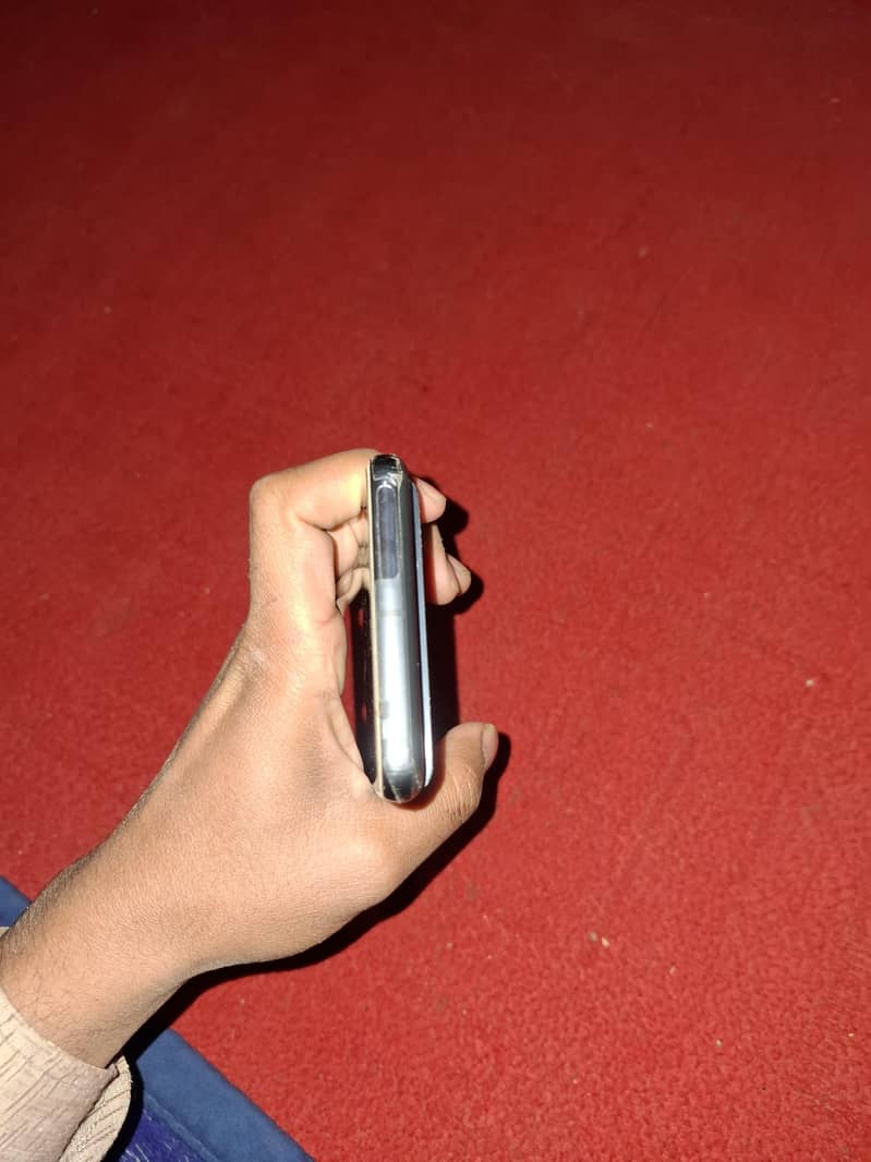 Google pixel 8 pro 3