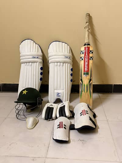 Brand new 4 days used Cricket Kit