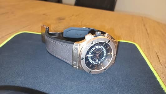 HubloT watch