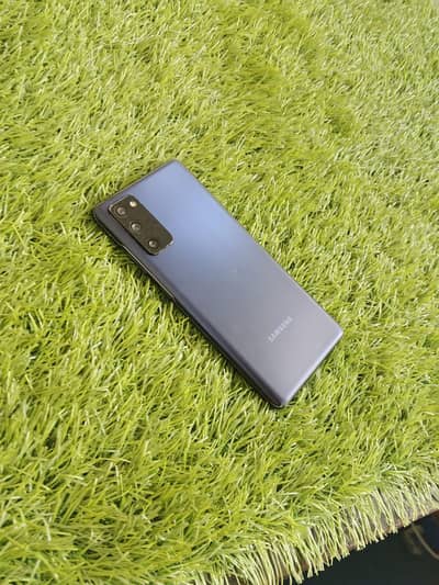 Samsung S20 FE 128GB Best for Camers and pubg