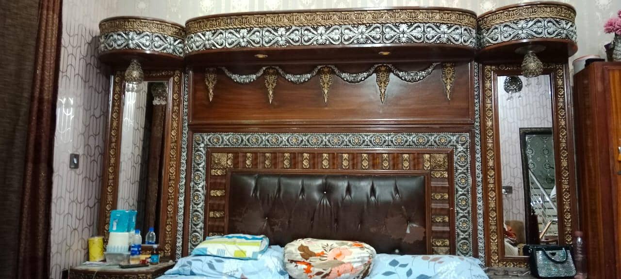 Bed and Dressing Table 6