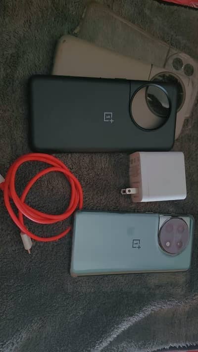 OnePlus 11 5G 120fps gaming phone 28/256 (non PTA)