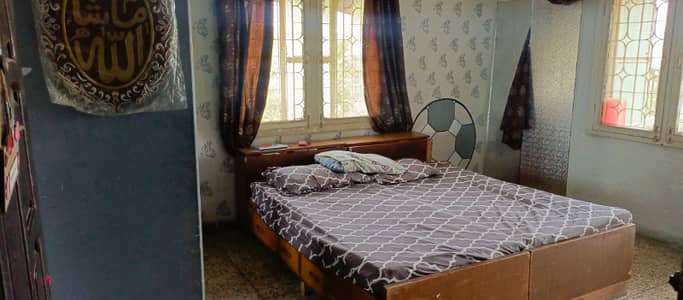 30000. ladies furnished sharing rooms available for rent 4 floor gulshan block 16. erum centre iftikhar estate