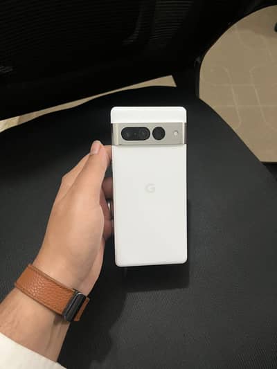 Google pixel 10 by 10 aren't sell