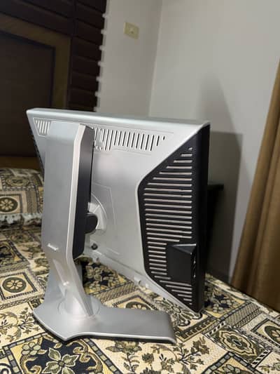 Dell Ultrasharp 1708FP-17 inch LCD Monitor