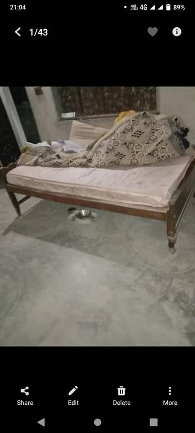 1 bed single with matress and 4 wooden chairs used