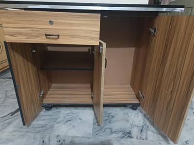 Iron Stand in good condition