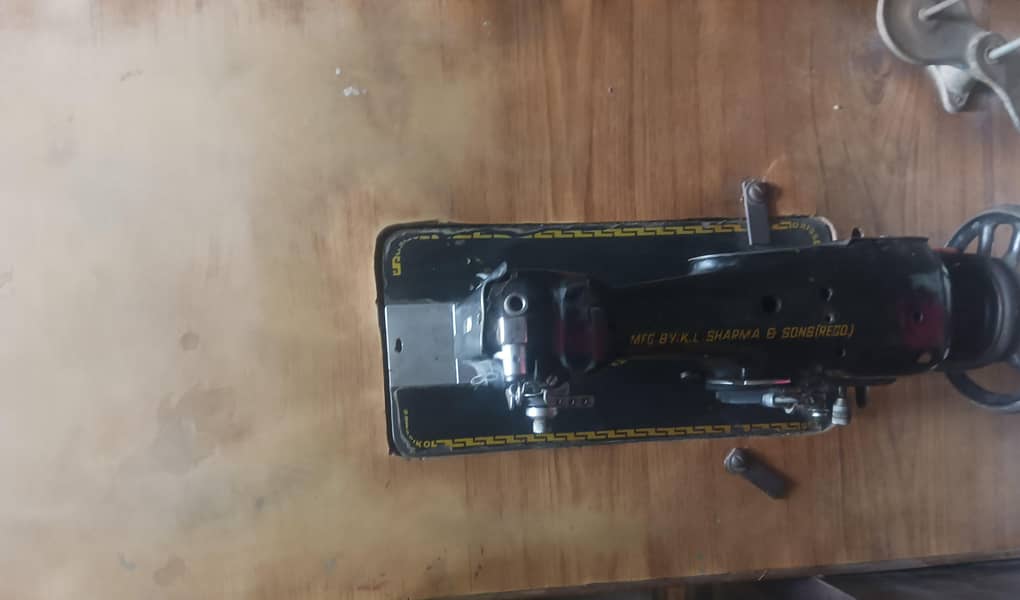 Embroidery machine 8