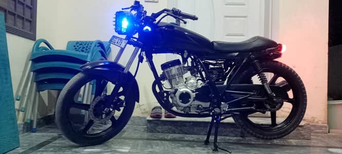 2016 Cafe Racer self start