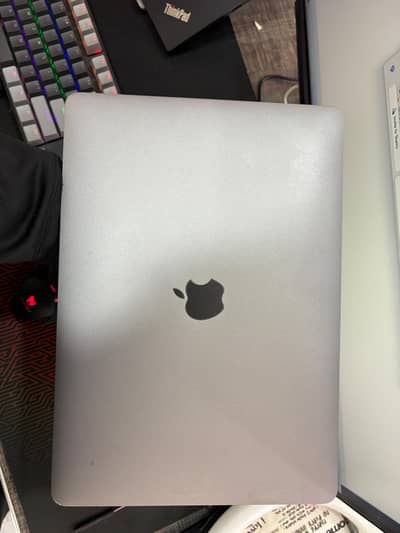 Macbook M1 Air 2020 - 8 / 256  Mint Condition