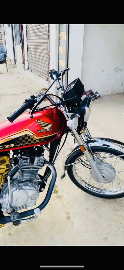 Honda 125 Gold edition