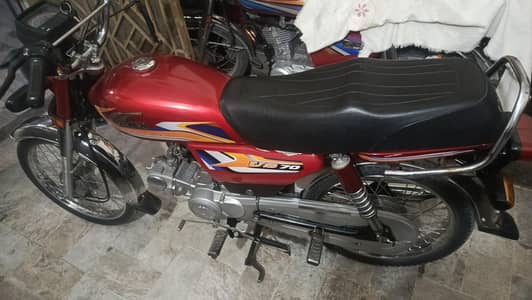 United 70 bike urgent for sale phone number 03195172819