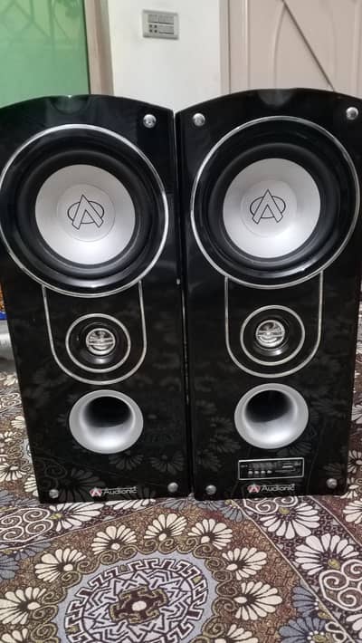 Audionic classic 5 with box brand new