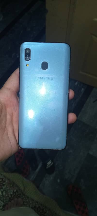 Samsung Galaxy a30