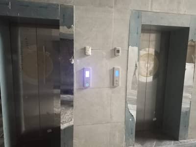 Commercial Floor Available For Rent On Main 320 Wide Road 400 Sq Yard