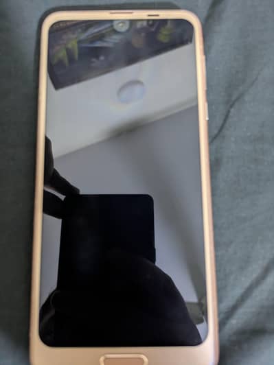 Aquos R2 for sell  4GB/64GB Gold color  PTA Approved