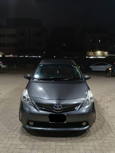 Toyota Prius alpha 7 seater