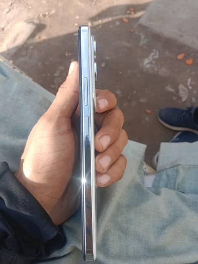 vivo y29 siraf mobile 10 by  10 oko mobile 8+8 rim. 256Gb.