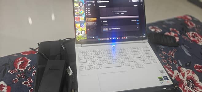 Lenovo legion 7 rtx 5060 32gb 1tb new condition OLED