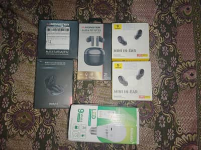 Monster MQT 52 box pack black colour