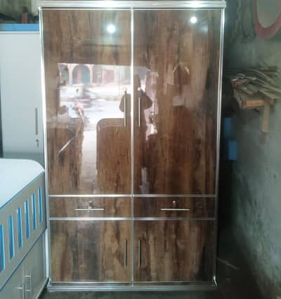 high quality MDF material safe Almari mak er