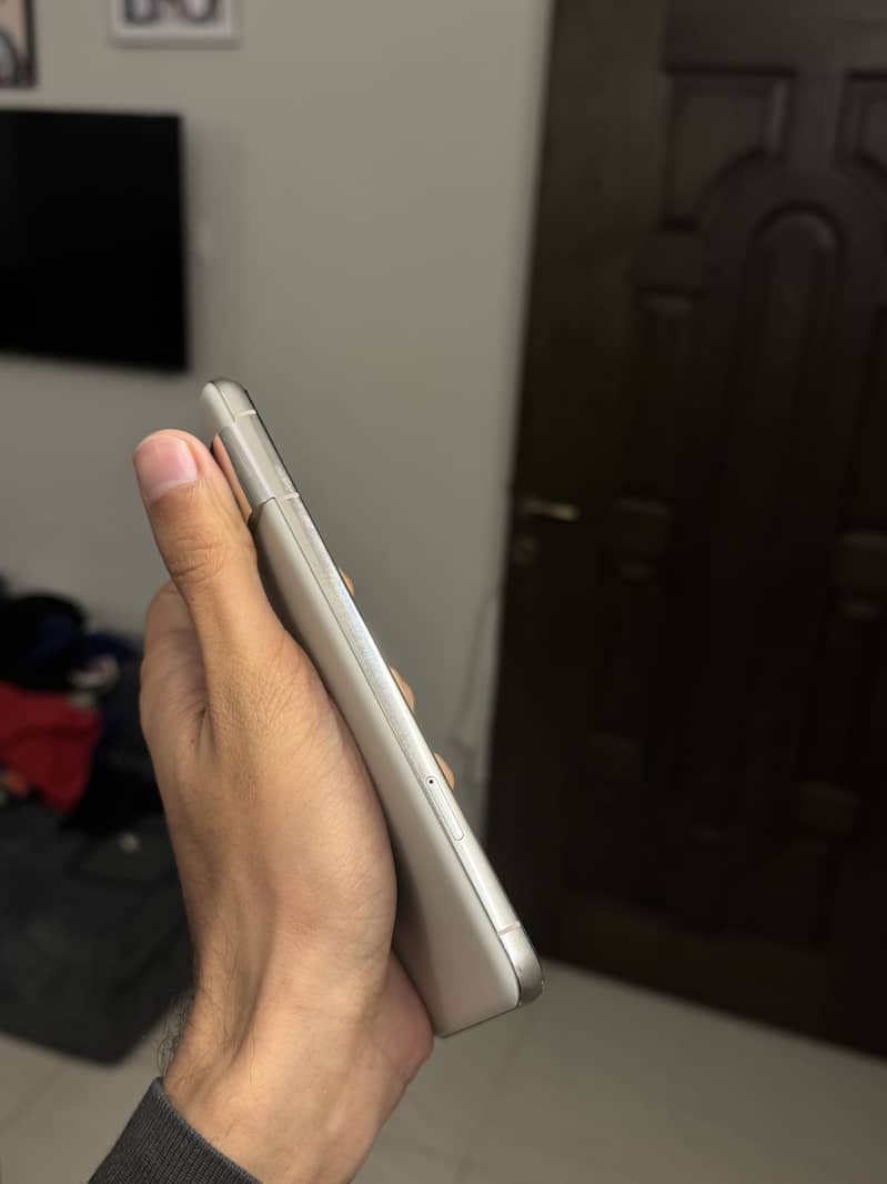 Google pixel 8 pro 4