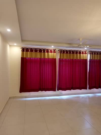 Window Curtains – Almost New – Red & Golden