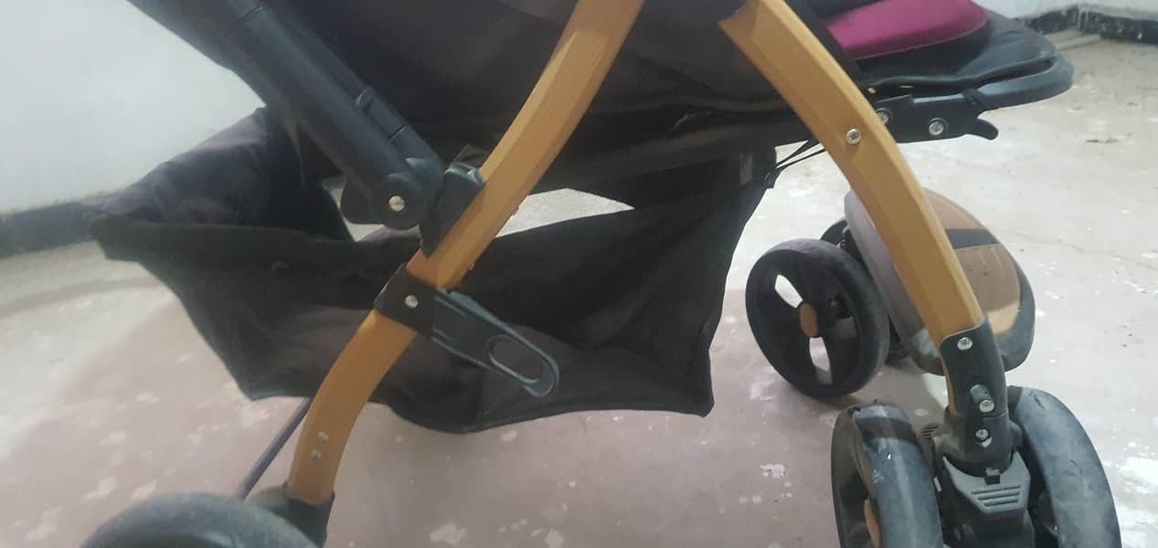 pram / stroller 1