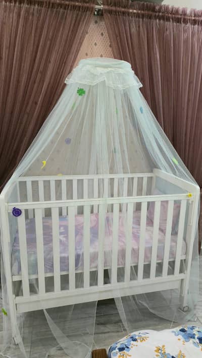 Baby cot for sale