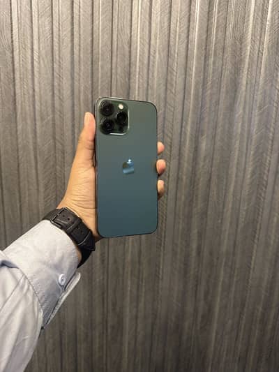 Iphone 13 pro Max | Sim Locked | 86%  BH | 10/10 condition