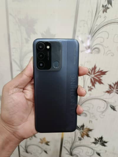 Tecno spark 8C 8-128