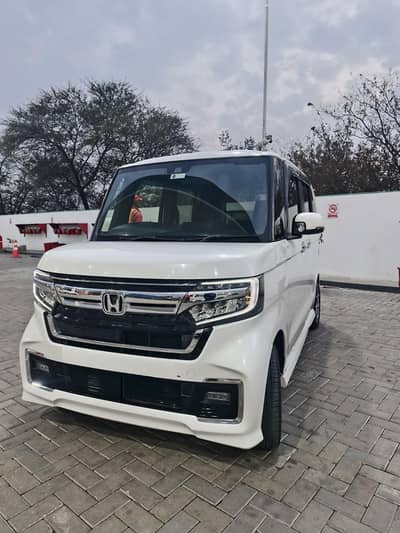 Honda N Box Custom 2022/2025   N wgn
