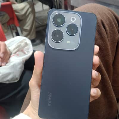 Infinix Hot 40pro 8+8/256gb complete box urgent sale