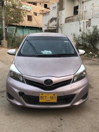 Toyota vitz 2011 model 2015 registered