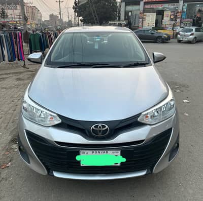 Toyota Yaris gli automatic 95/ original car first owner