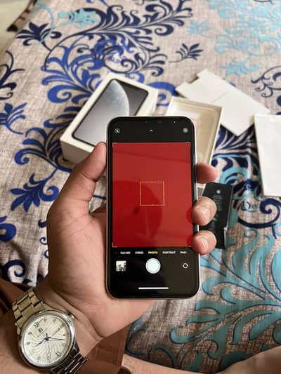 Iphone xr 64gb with box