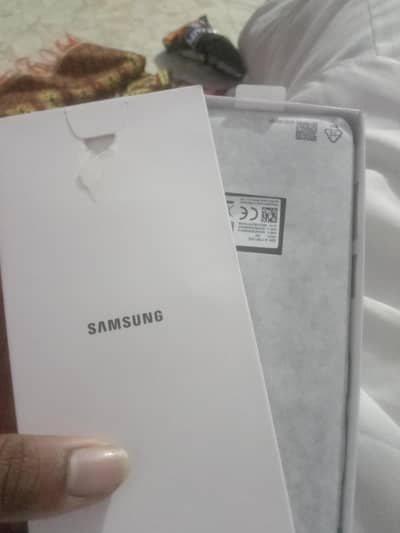 Samsung a17 hai box pack