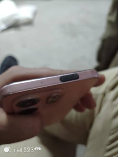 4/64 Infinix smart 9 with box charger