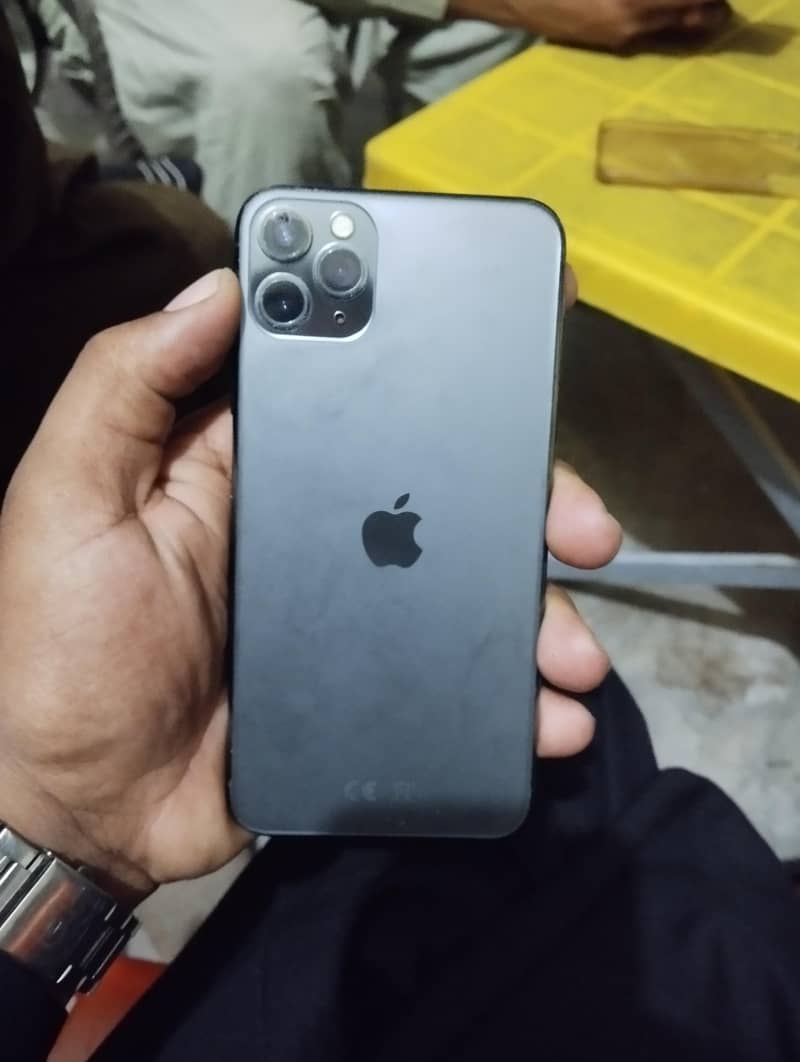 iPhone 11pro max 4