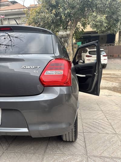 Suzuki Swift GL Manual