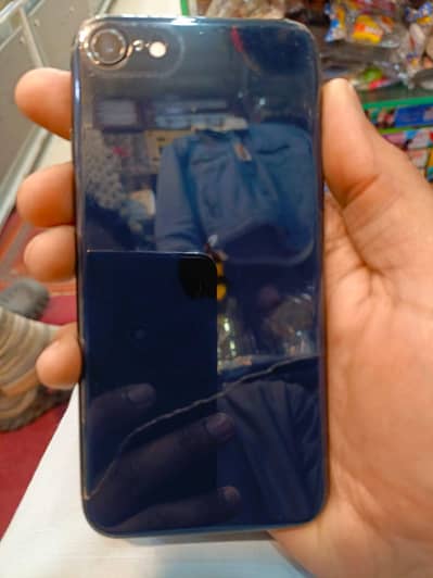 iphone se2022 first use April 2025