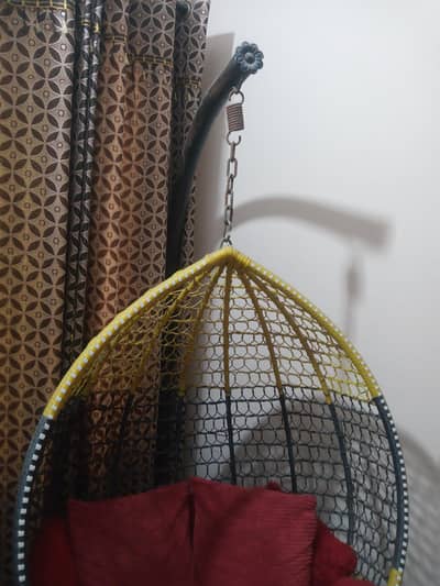 Hanging swing chair