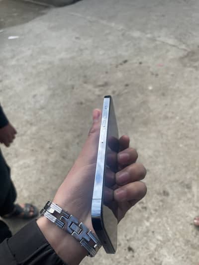 Iphone 13 pro max with box 256jv