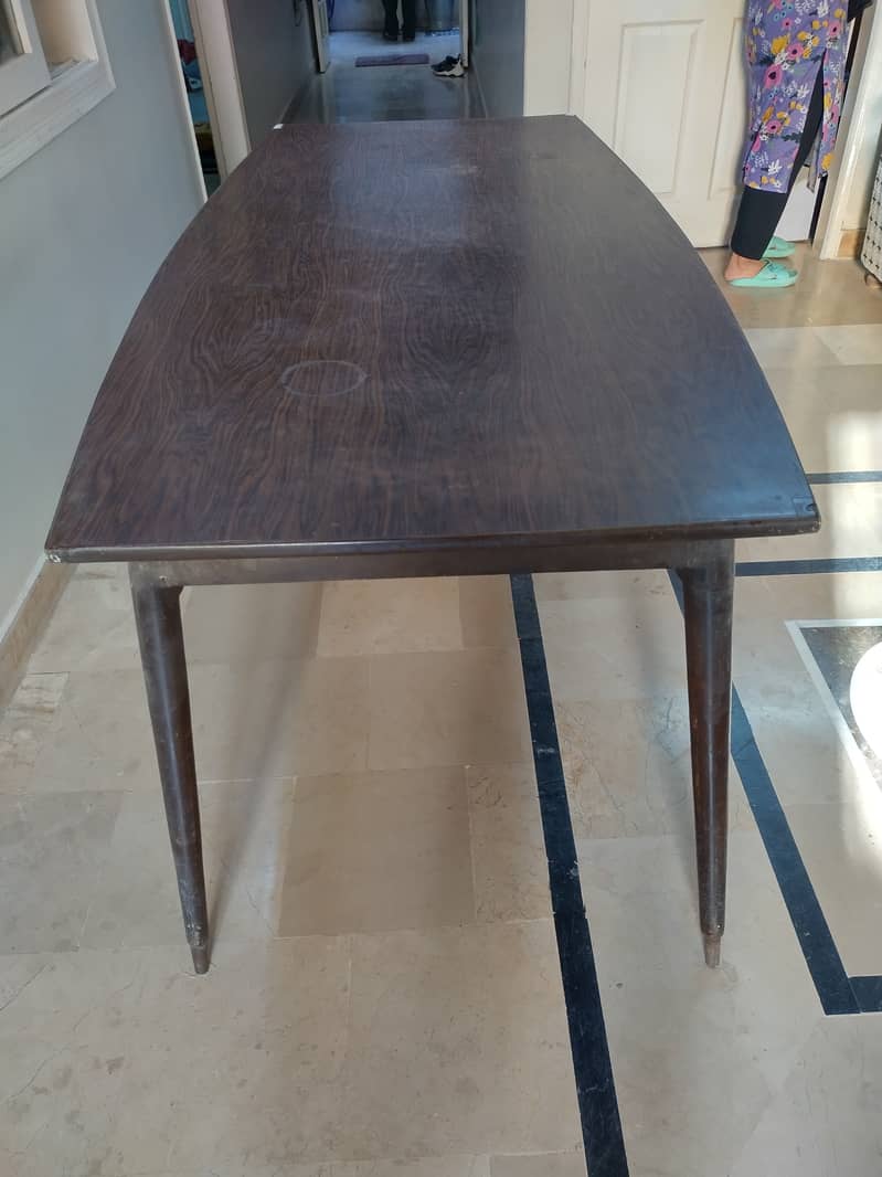 Dining table available 0