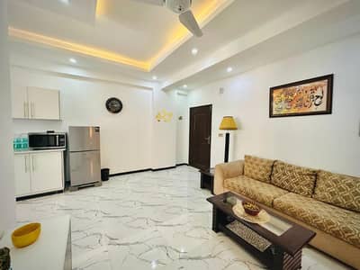 10 Marla Commercial Building On Range Road Near Hakeem Plaza