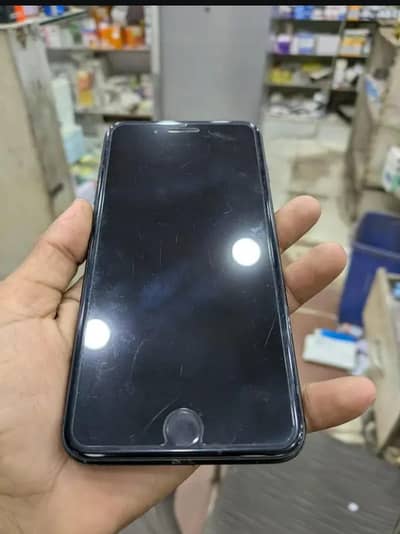 iphone7plus . . . 32gb. . . . . factory unlock