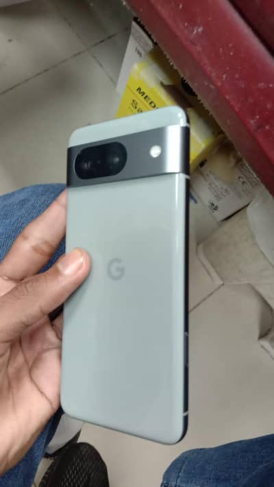 Google pixel 8